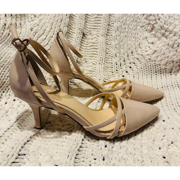 Michael Lila kitten 2” Heels Tan Women’s Size 7.5 ankle straps evening wedding - Picture 4 of 10